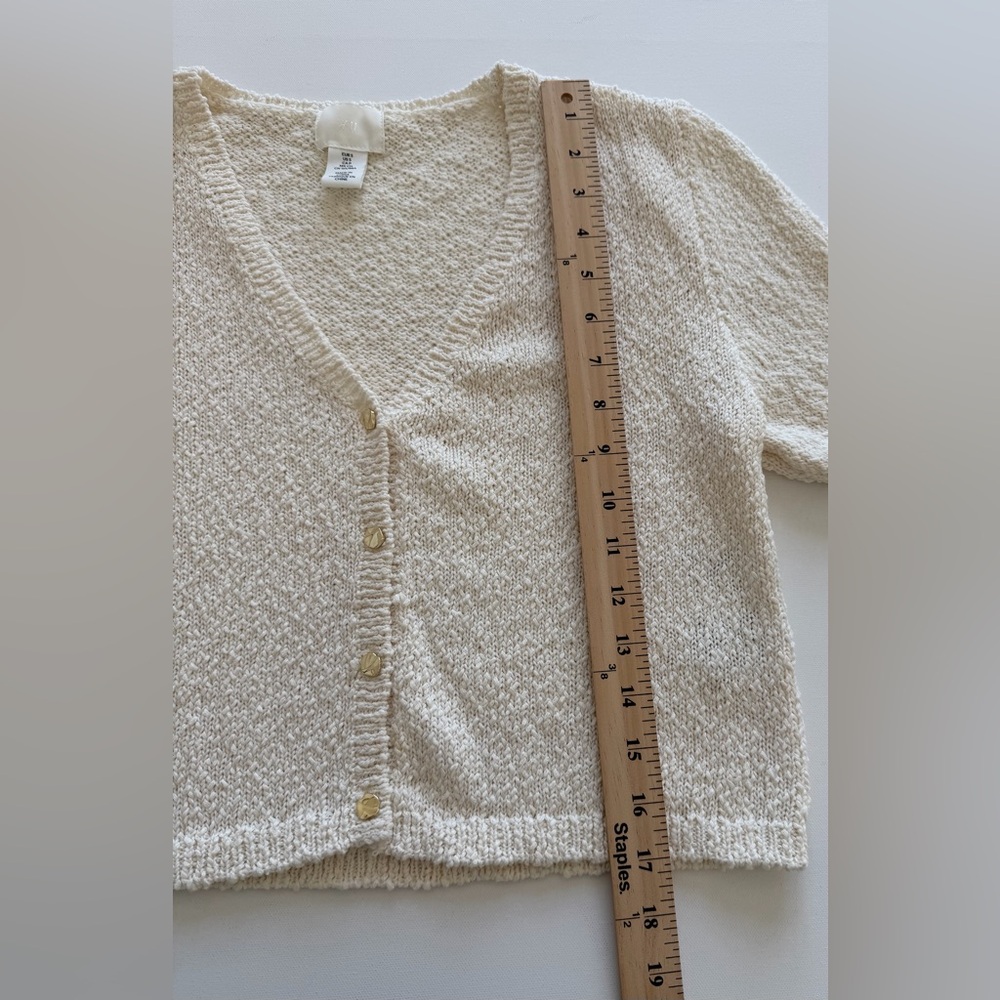 H&M Cream Knit Short Sleeve Cardigan Gold Button Textured Sweater Size Small - Picture 10 of 10